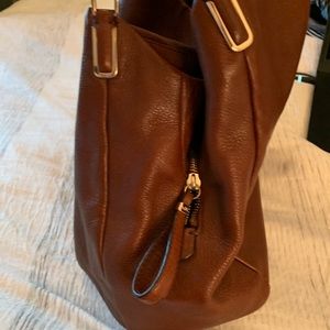 Coach shoulder bag, dust bag included *LIKE NEW*